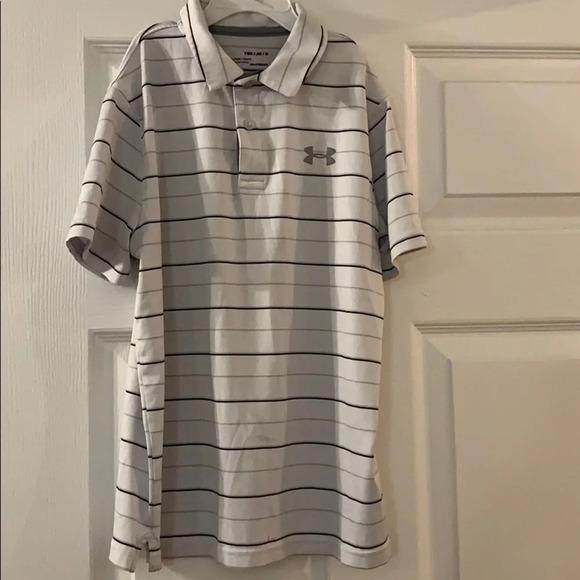 Under Armour Top size Medium - Picture 1 of 5